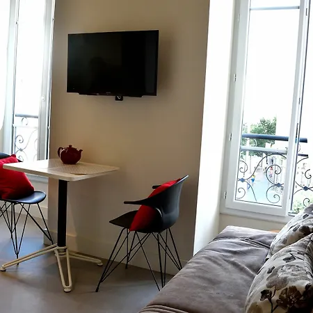 Apartamento 22 *